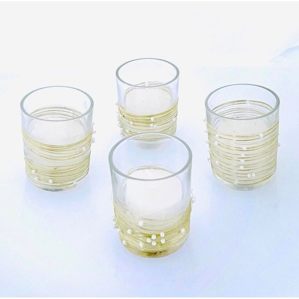 Set of 4 Glass Tea Light Candle Holders with Tea Lights 2.5” Tall NWOT Clear - Picture 2 of 3